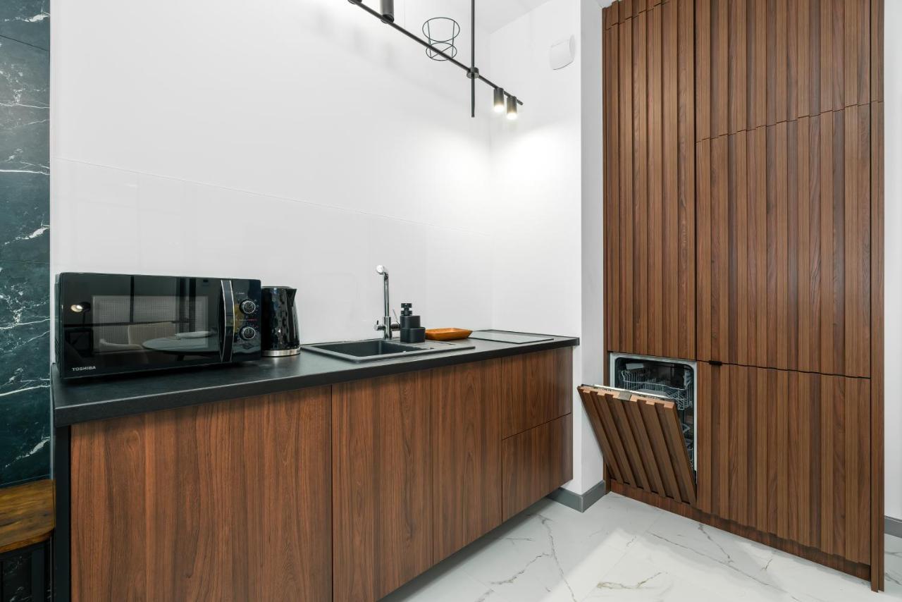 Chwaliszewo With Free Garage By Renters