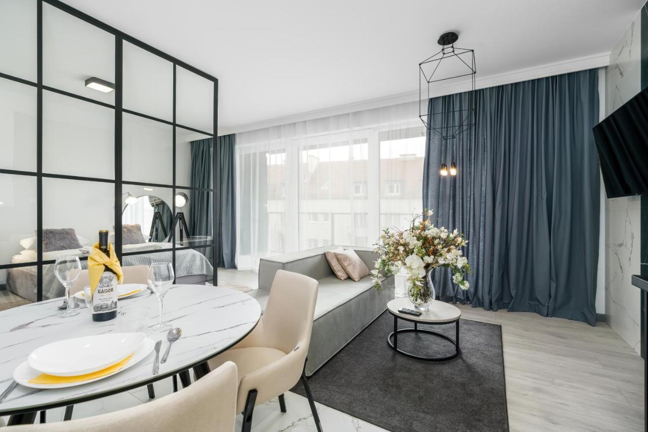 Chwaliszewo With Free Garage By Renters Poznan