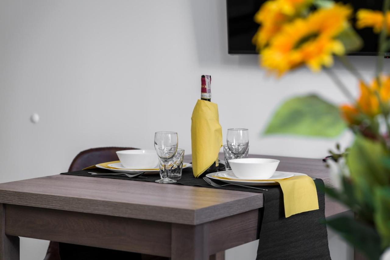 Chwaliszewo With Free Garage By Renters Apartamento Poznan