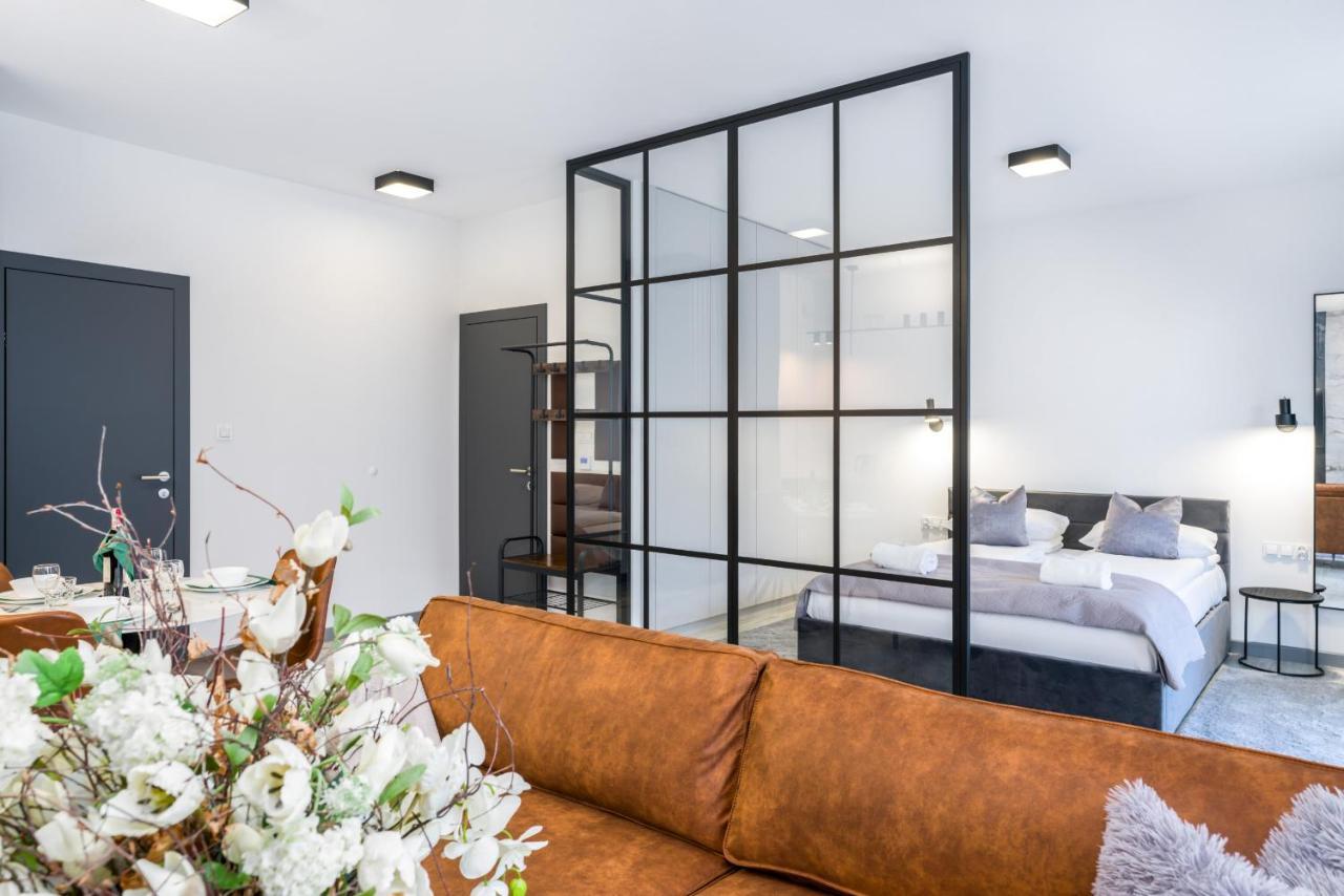Chwaliszewo With Free Garage By Renters Apartamento Poznan